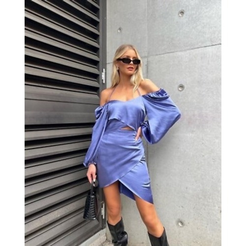 NWT Elliatt Uriel Dress Lapis Blue Satin Halter Long Sleeve Cutout Mini Dress‎